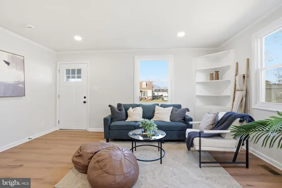 8233 Longpoint Rd, Baltimore, MD 21222 - Image #3