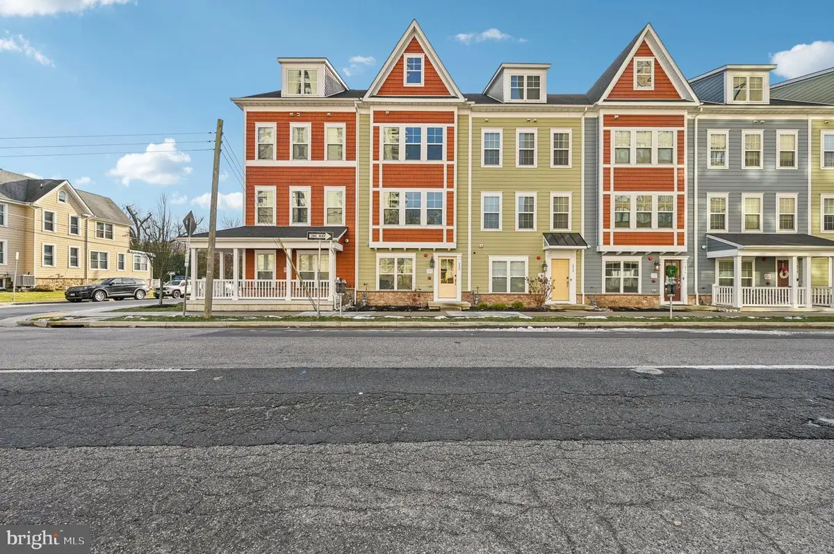 220 E Pennsylvania Ave, Towson, MD 21286 - Image #1