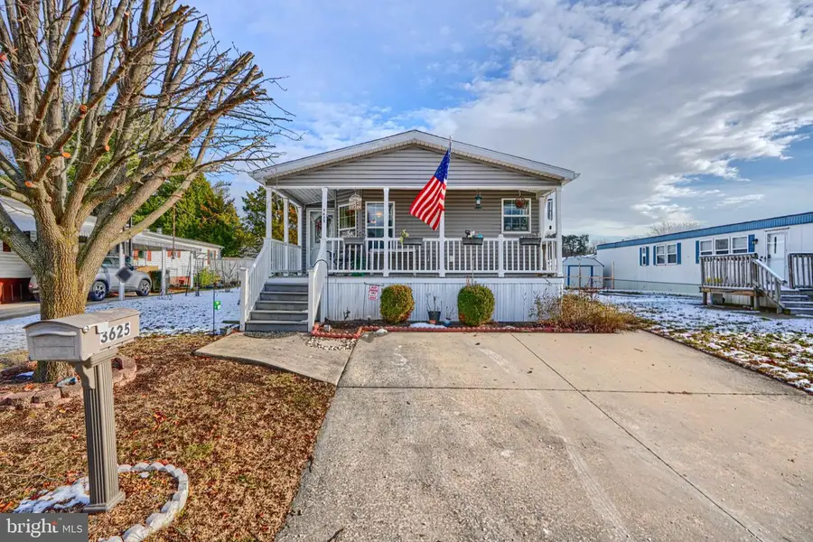 3625 Dahlia Ln, Middle River, MD 21220 - Image #2