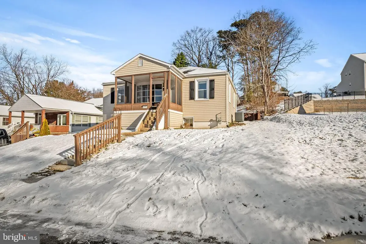 4222 Klosterman Ave, Nottingham, MD 21236 - Image #1