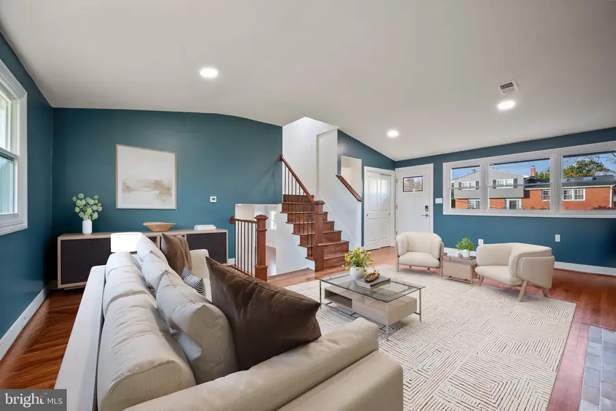 2111 Eastridge Rd, Lutherville Timonium, MD 21093 - Image #2