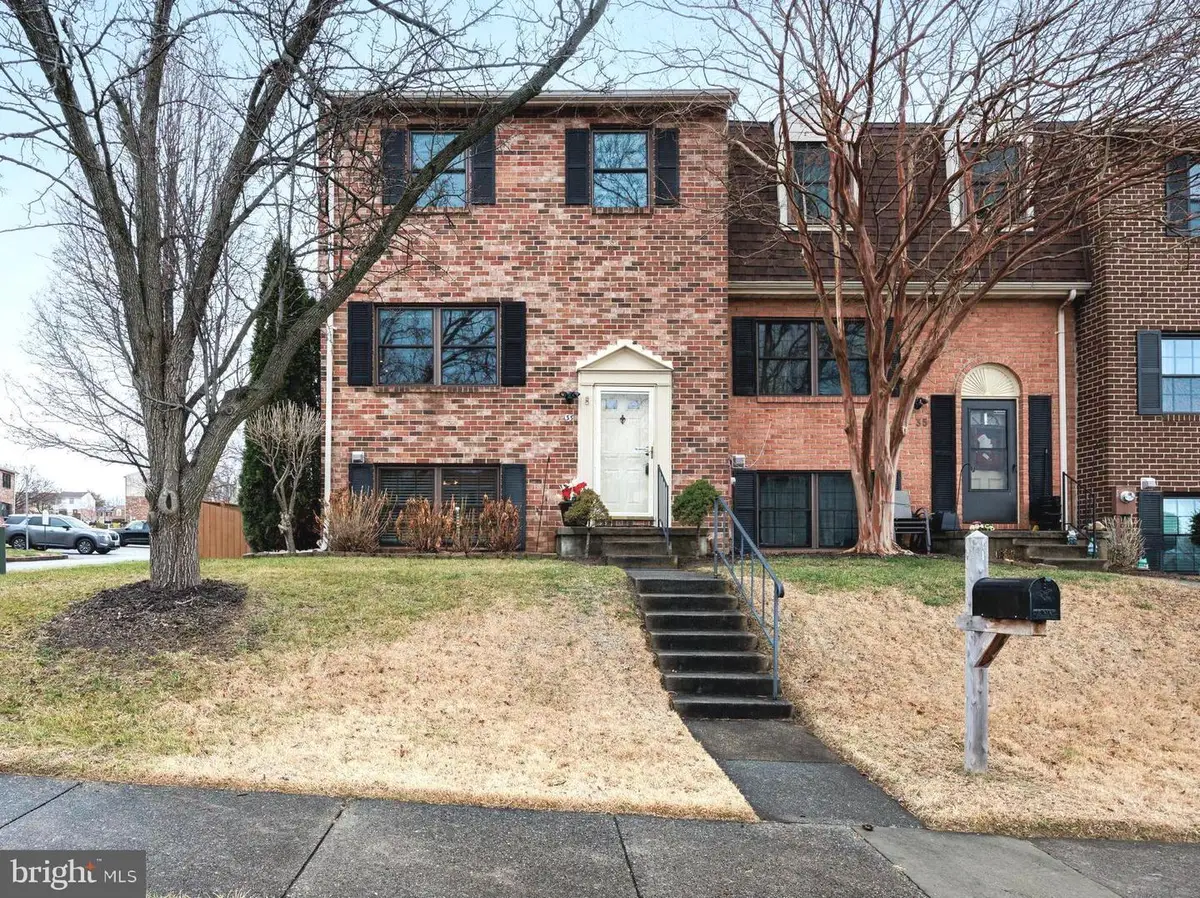 33 Badger Gate Ct, Baltimore, MD 21228 - Image #1