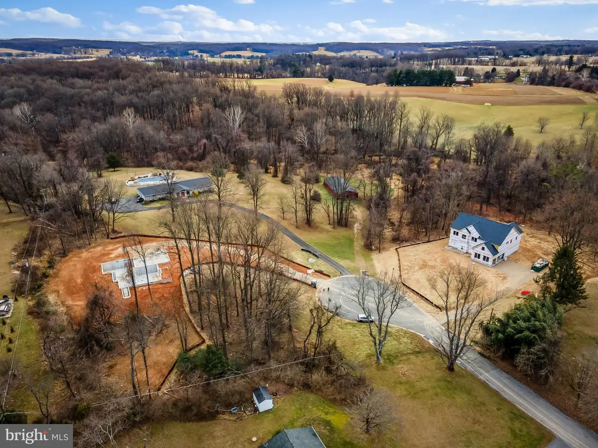 13520 Devonfield Dr, Baldwin, MD 21013 - #1