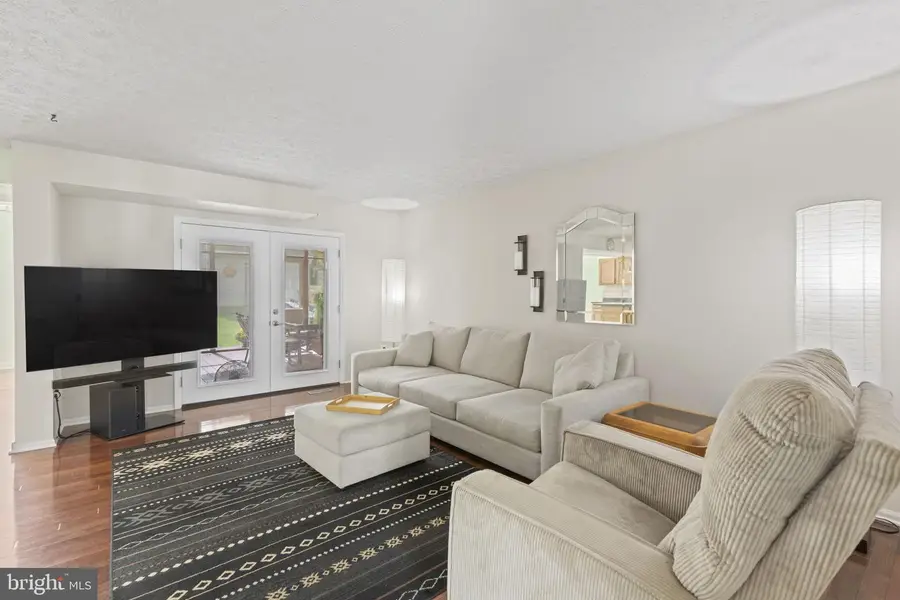 43 Yew Rd, Baltimore, MD 21221 - Image #2