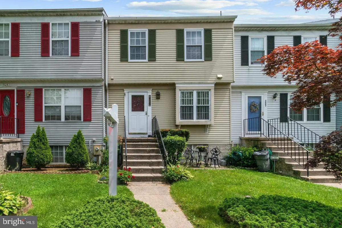 1923 Newhaven Dr, Essex, MD 21221 - Image #1