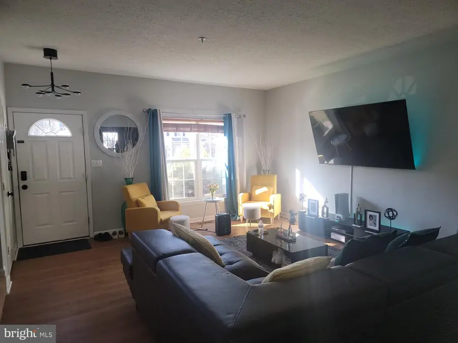 37 Gunfalls Garth, Baltimore, MD 21236 - Image #2