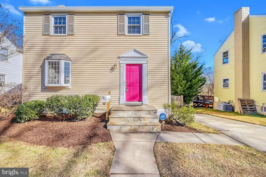 415 Locust Dr, Baltimore, MD 21228 - Image #3