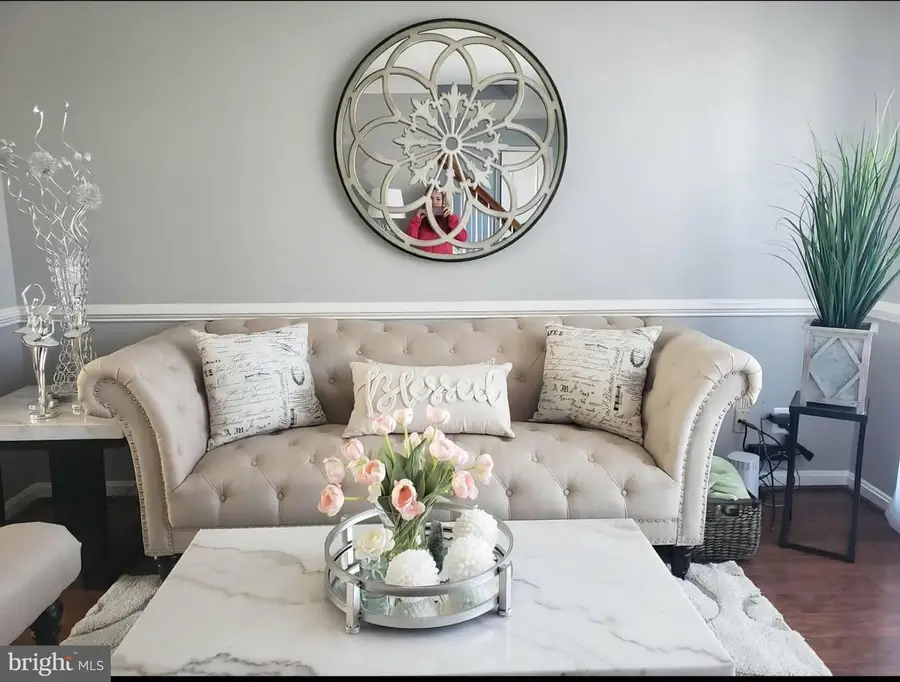 8113 Alan Tree Rd, Rosedale, MD 21237 - Image #2