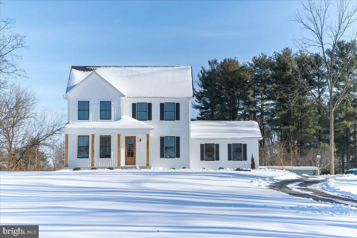 18955 Cooper Rd, Parkton, MD 21120 - Image #1