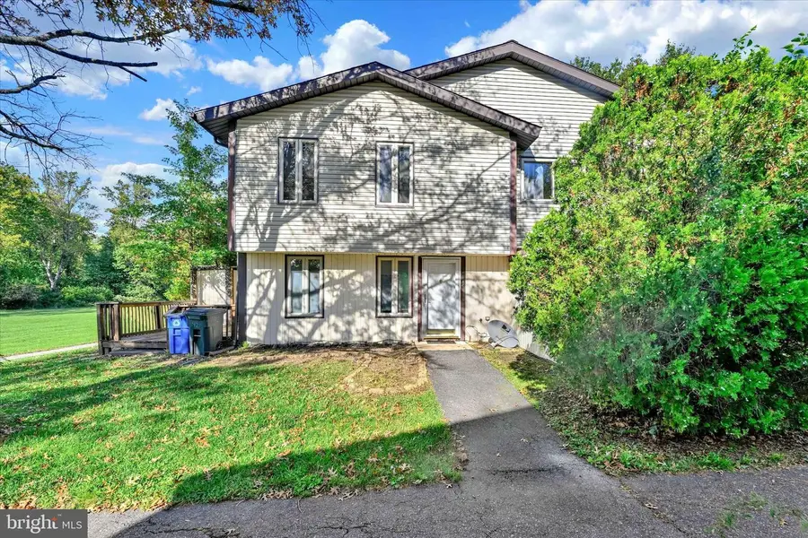 42 King Henry Cir #42, Rosedale, MD 21237 - Image #2