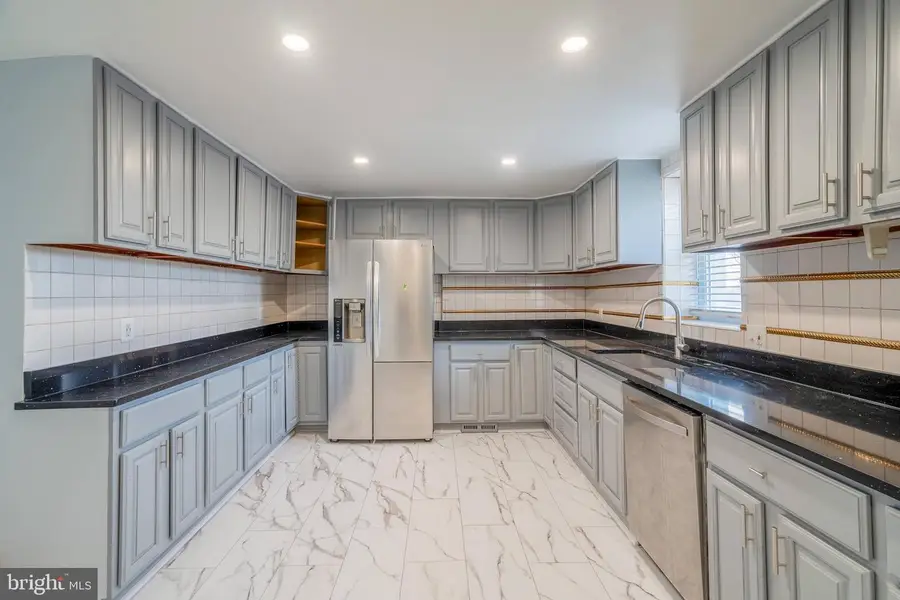 104 Ridge Ave, Baltimore, MD 21227 - #3