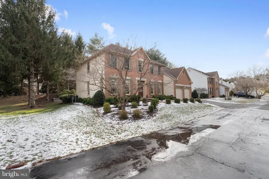 15 Castlewall Ct, Lutherville Timonium, MD 21093 - Image #2