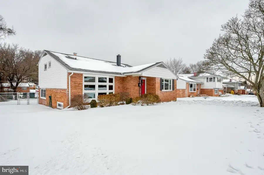 4522 Tapscott Rd, Pikesville, MD 21208 - Image #2