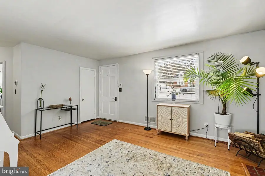 10414 Greentop Rd, Cockeysville, MD 21030 - Image #3