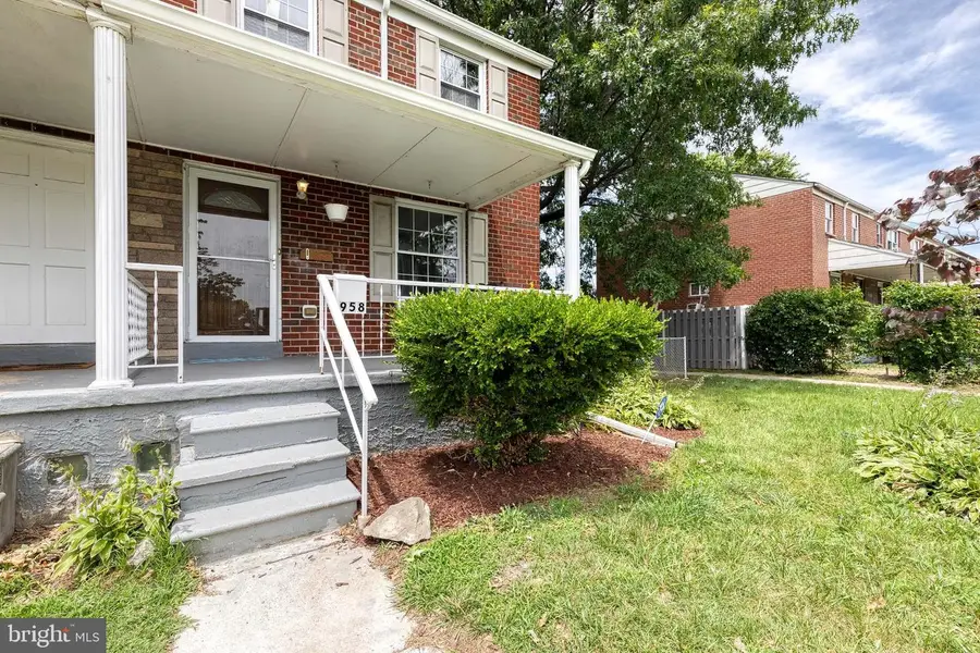 958 Middleborough Rd, Essex, MD 21221 - #3