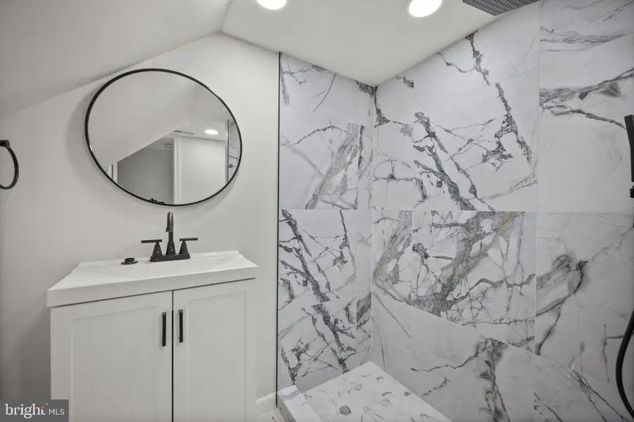 834 Dorsey Ave, Essex, MD 21221 - #2