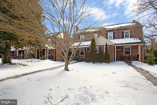 27 Somerset Rd, CATONSVILLE, MD 21228