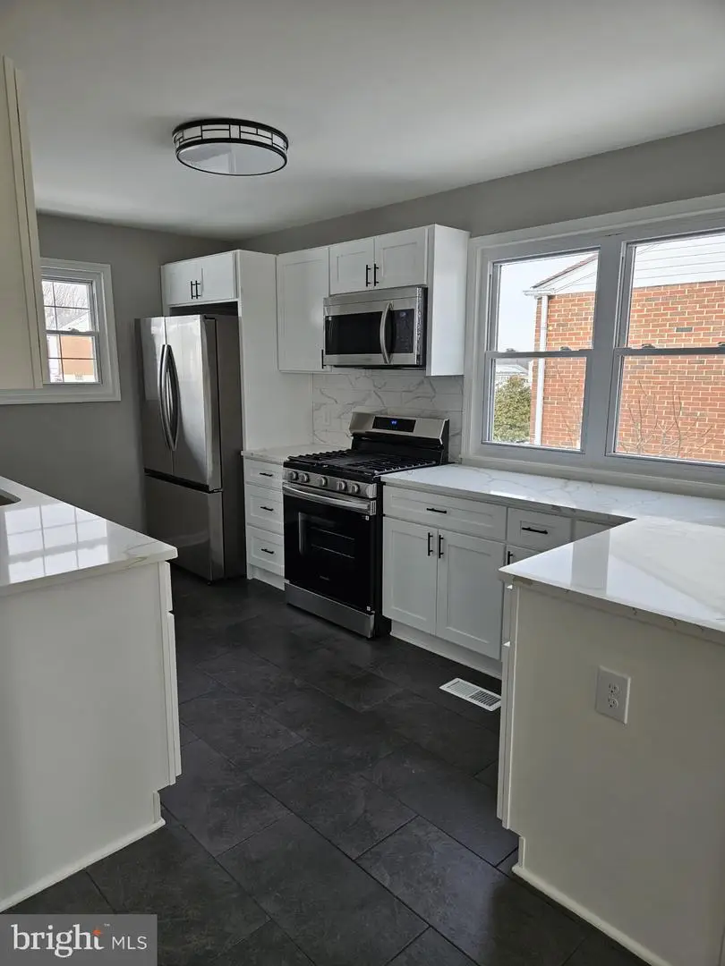 5543 Lanham Way, Baltimore, MD 21206 - #2