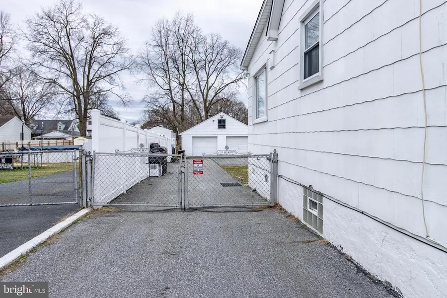 338 Maple Ave, Essex, MD 21221 - #2