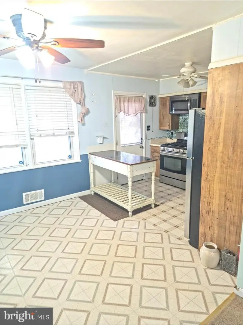 253 Southeastern Ct, Baltimore, MD 21221 - #3