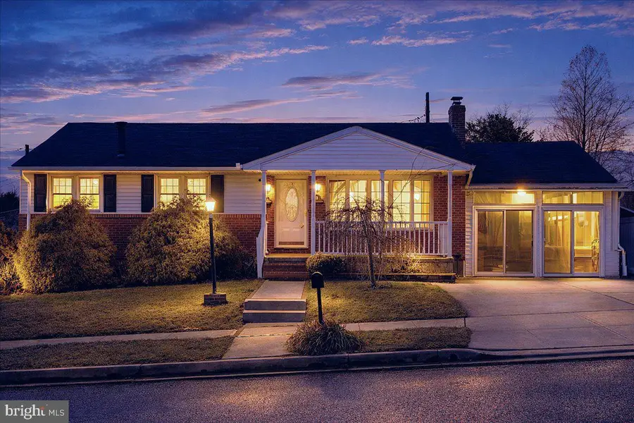 8816 Richmond Ave, Parkville, MD 21234 - #2