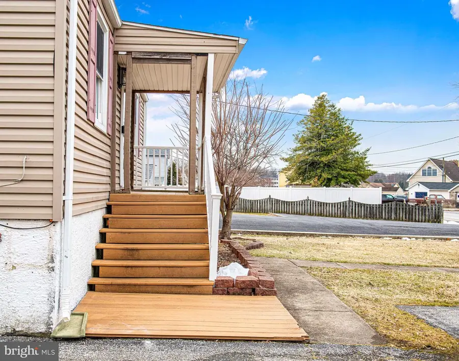 327 Wye Rd, Baltimore, MD 21221 - #3