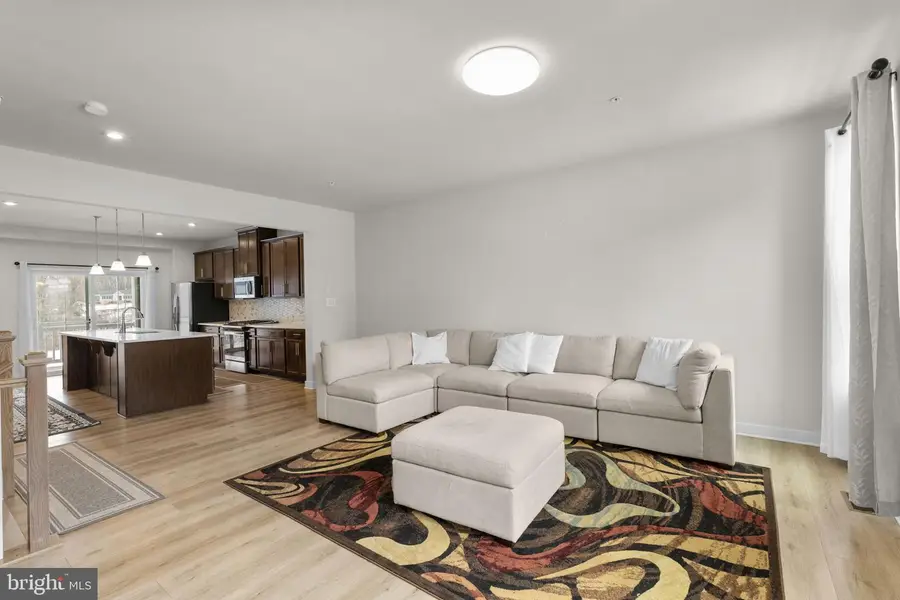 10706 Larkswood St, Middle River, MD 21220 - #3