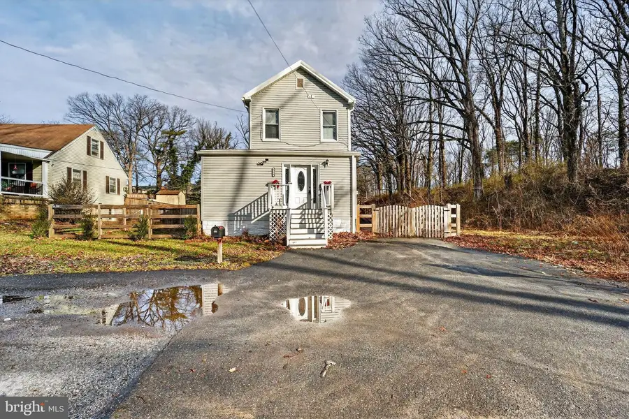 418 1st Ave, Halethorpe, MD 21227 - #2