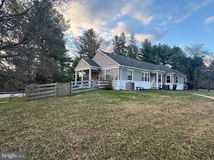 9019 Purdy Ln, Pikesville, MD 21208 - #2