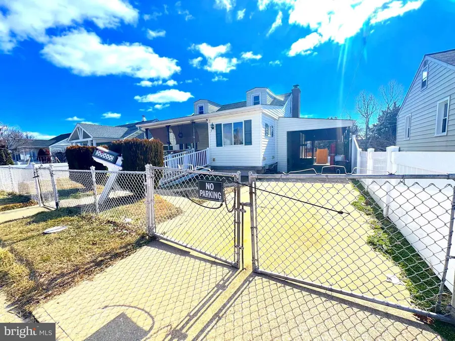 310 Pinewood Rd, Baltimore, MD 21222 - #2