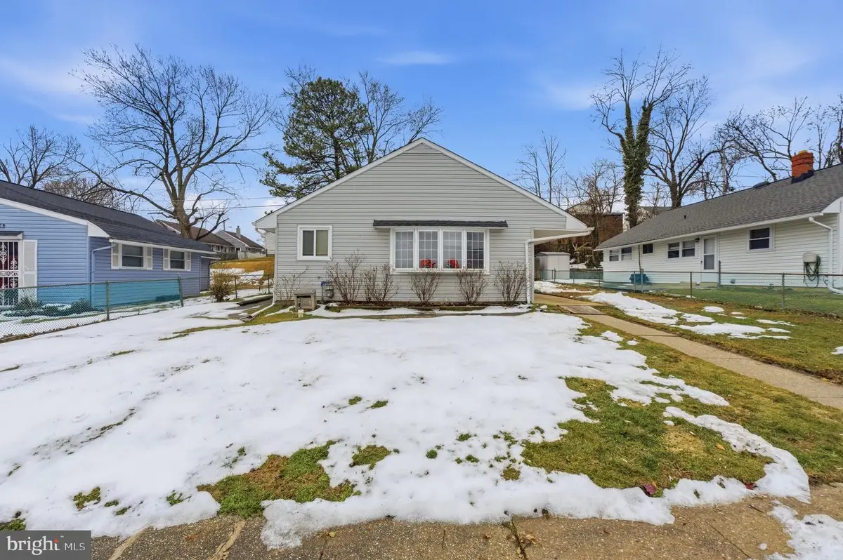 2008 Longview Ct, Rosedale, MD 21237 - #1