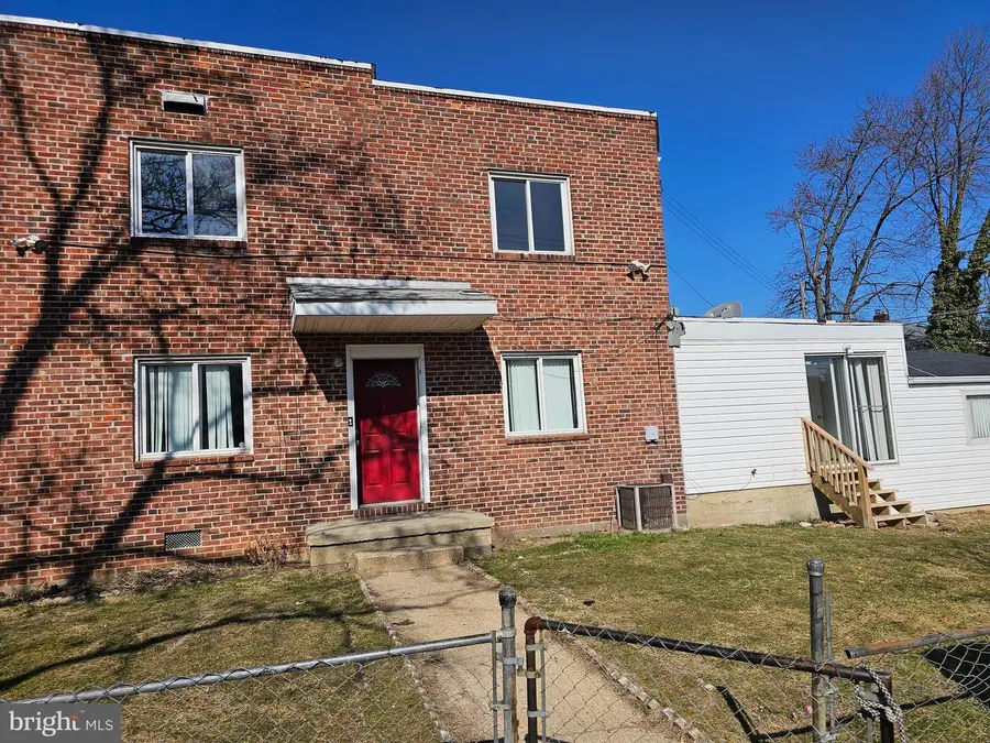 8501 Chestnut Oak Rd, Parkville, MD 21234 - #2