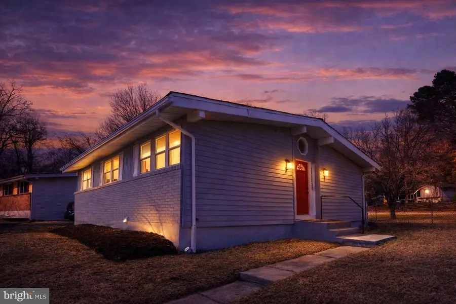 8206 Arrowhead Rd, Pikesville, MD 21208 - #2