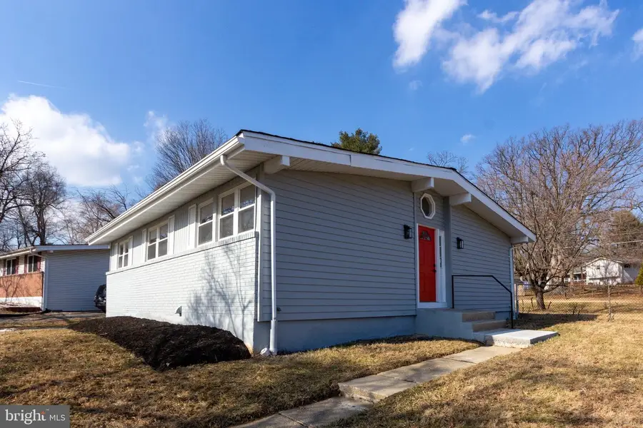 8206 Arrowhead Rd, Pikesville, MD 21208 - #3