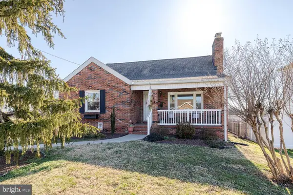 1911 Sunberry Rd, DUNDALK, MD 21222