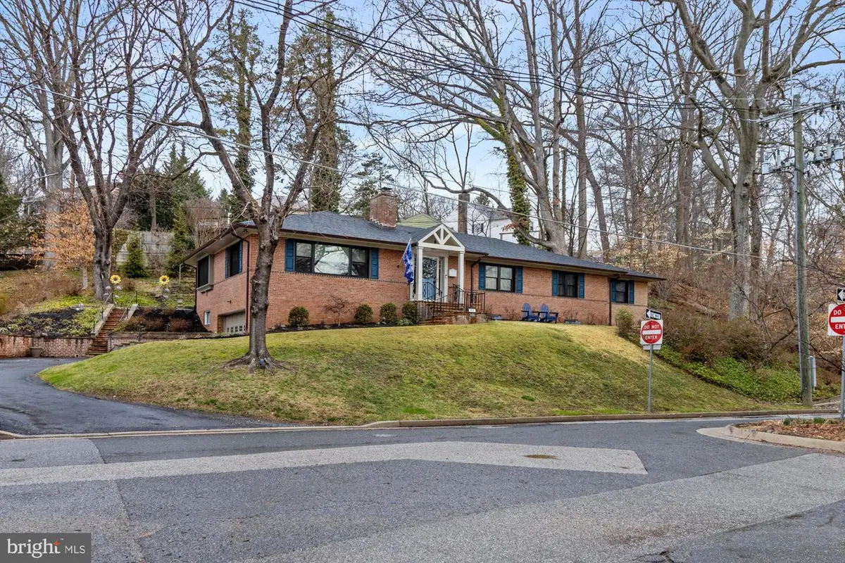 612 W Chesapeake Ave, Towson, MD 21204 - #1