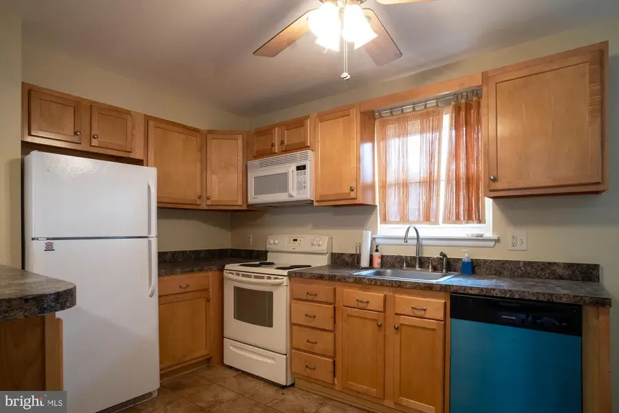 933 Elm Rd, Halethorpe, MD 21227 - #3