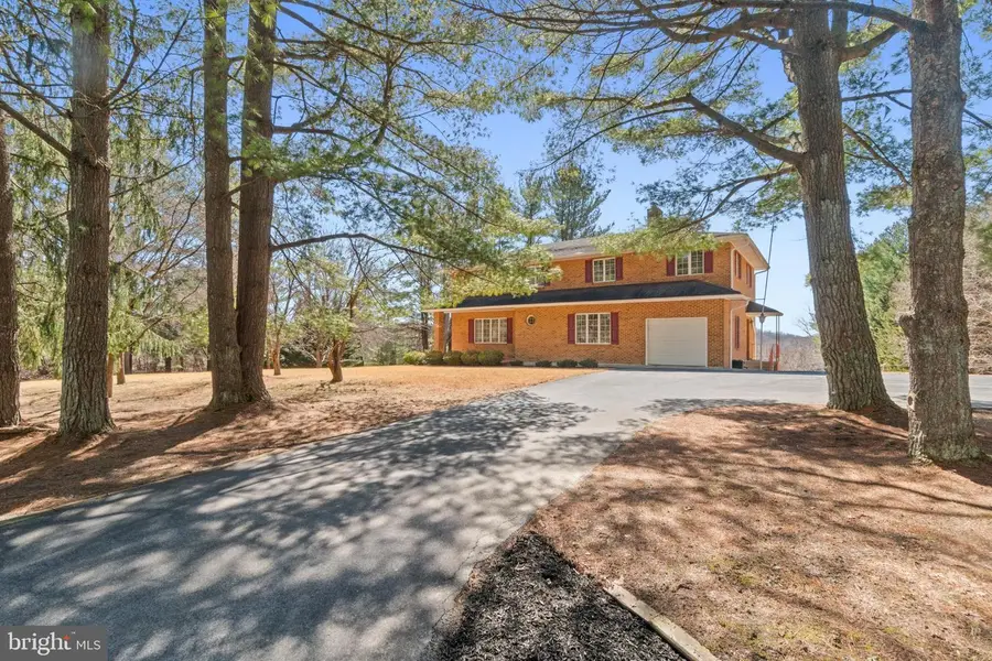 1052 Green Hill Farm Rd, Reisterstown, MD 21136 - #2