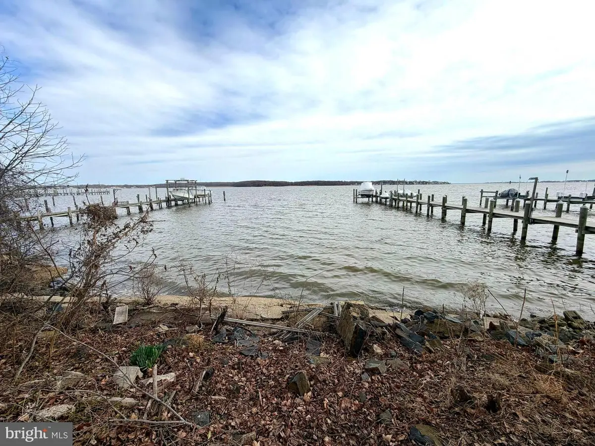 4327 Shore Rd, Baltimore, MD 21219 - #1