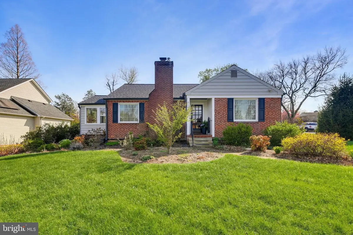 2107 Edmondson Ave, Baltimore, MD 21228 - #1