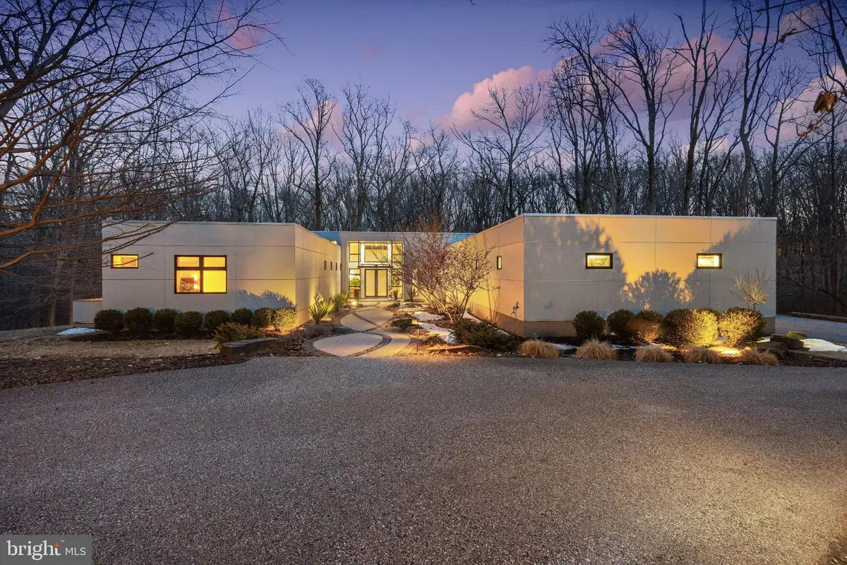 2923 Woodvalley Dr, Baltimore, MD 21208 - #1