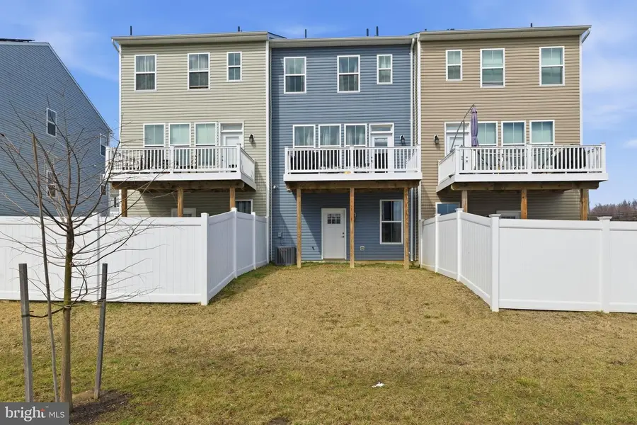 1403 Hudson View Rd, Essex, MD 21221 - #3