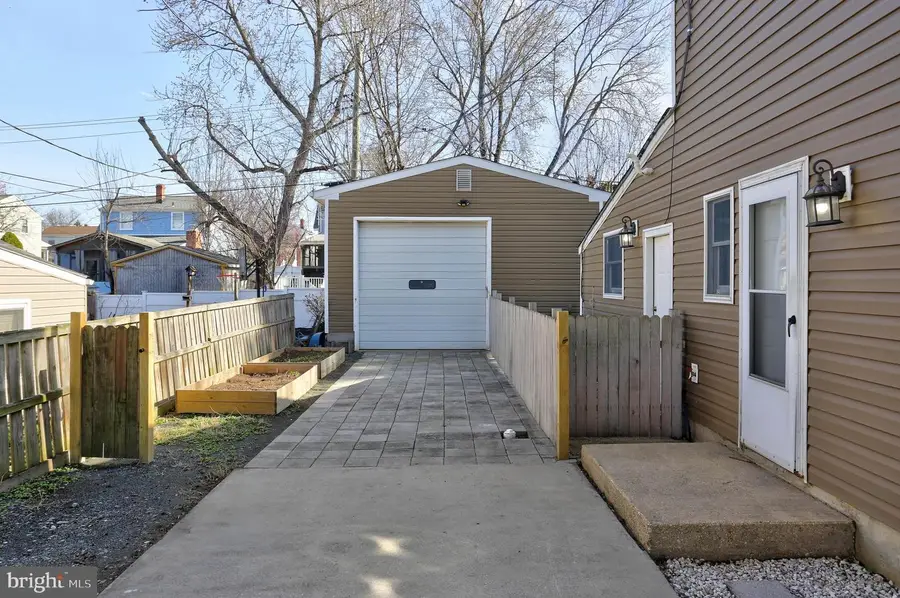 1222 Locust Ave, Halethorpe, MD 21227 - #2