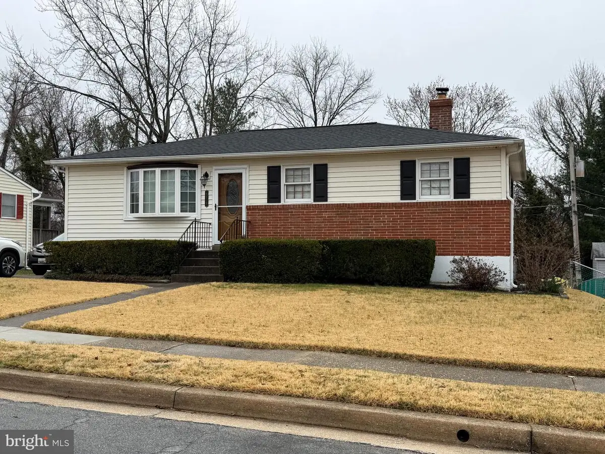 8809 Lakewood Rd, Baltimore, MD 21234 - #1