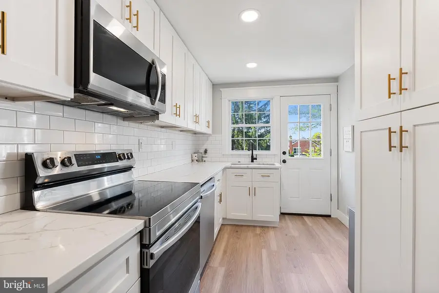1569 Doxbury Rd, Towson, MD 21286 - #3