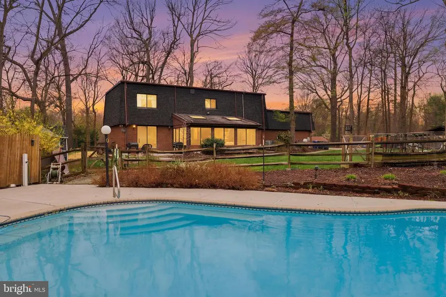 3413 Englemeade Rd, Pikesville, MD 21208 - #2