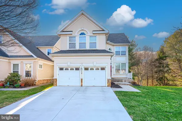 18 Dinaden Cir, PIKESVILLE, MD 21208