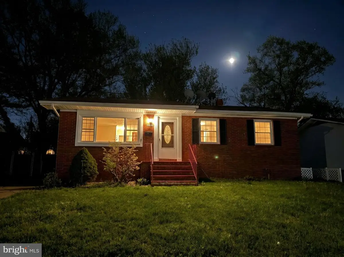 8907 Maplebrook Rd, Randallstown, MD 21133 - #1