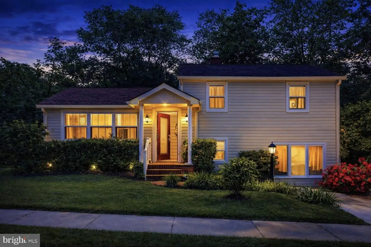 109 Ridgefield Rd, Lutherville Timonium, MD 21093 - #1