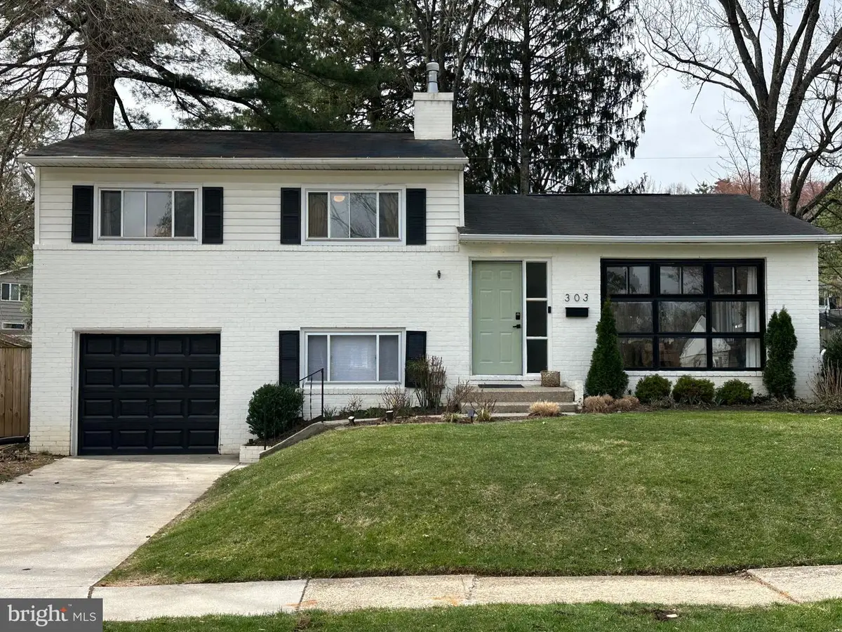 303 Galway Rd, Lutherville Timonium, MD 21093 - #1